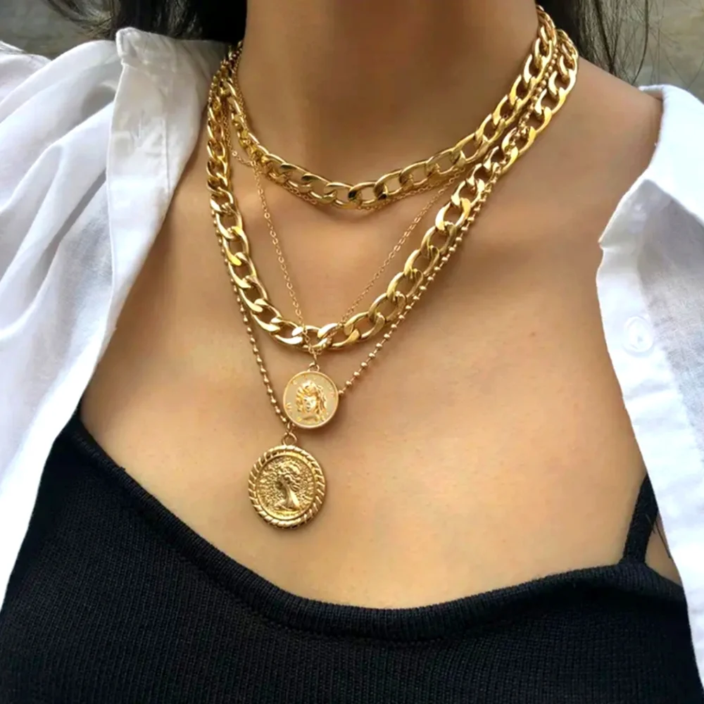 Layered necklace - Picture 1 of 3